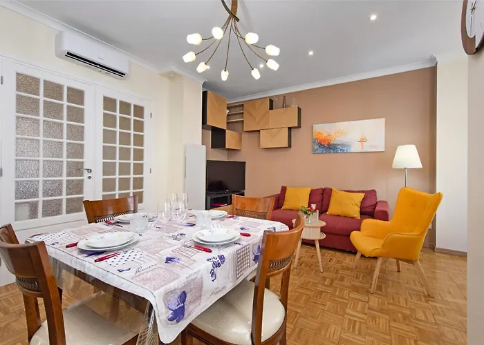 Menton, 3 Pieces, Climatisation * 芒通