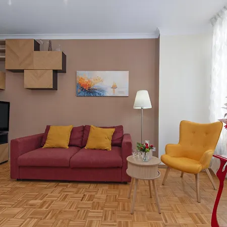 Menton, 3 Pièces, Climatisation *