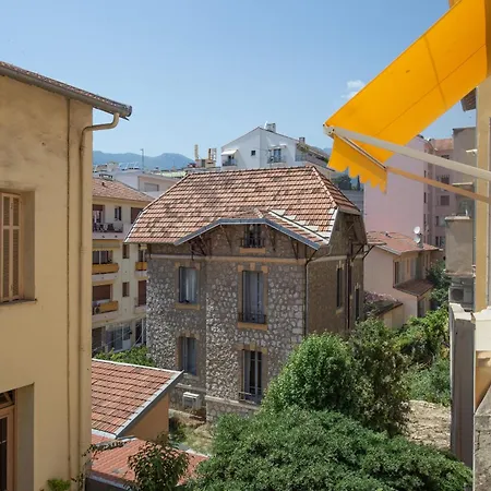 Menton, 3 Pièces, Climatisation Appartement *