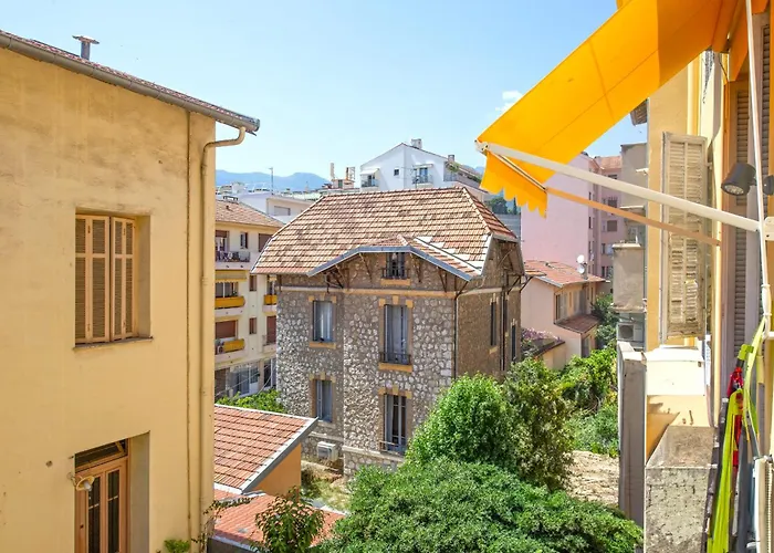 דירה Menton, 3 Pieces, Climatisation *